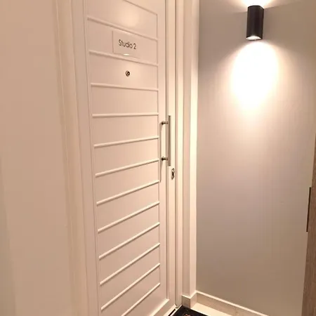 Old Town Apartment *